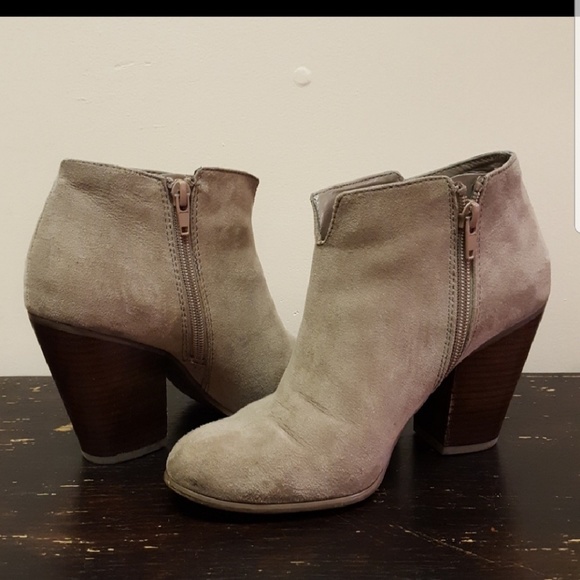 Fringe booties - Picture 2 of 3